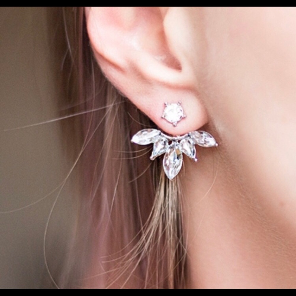 🆕Cute Cuff Clip Stud Earrings🆕